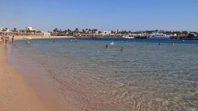 Великолепный песчаный пляж отеля Tia Heights Makadi bay. Egypt. Hurghada. смотреть онлайн