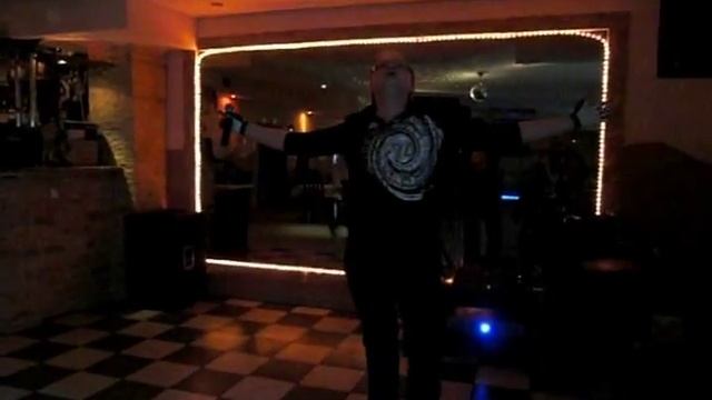 Дима Тресков-Отпусти.avi смотреть онлайн