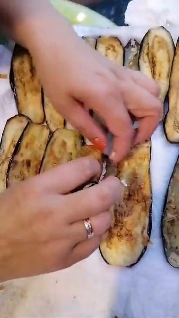 Баклажановые рулетики! Как же это вкусно!  #Shorts