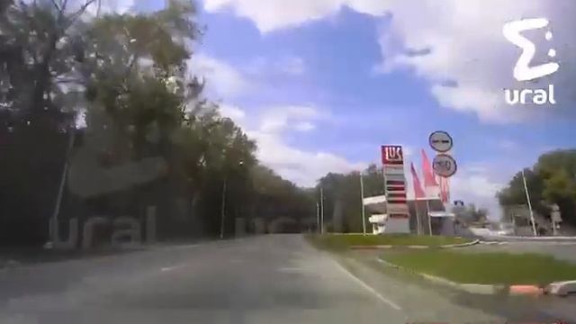 Porsche внука Росселя «летал» по Сибирскому тракту. смотреть онлайн