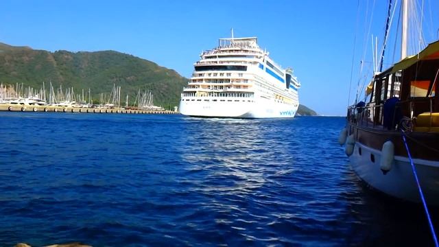 iTravel.everywhere. Walking in Marmaris, Turkey, part 2. Прогулка по Мармарису, Турция, часть 2. смотреть онлайн