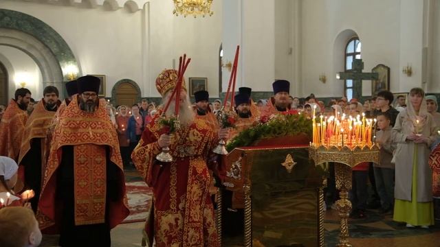 Встреча Благодатного огня в Благовещенском кафедральном соборе г. Йошкар-Олы смотреть онлайн