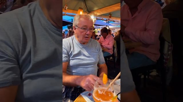 Мы в шоке нам подали жареную картошку к мидиям в соусе Рокфор- такого я ещё не пробовала 👍❤️🇫🇷 смотреть онлайн