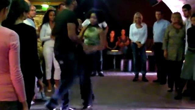 Setenta 76 setenta y seis Wagg salsa Roberto el cubano.MP4 смотреть онлайн