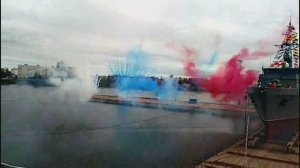 Музей Судостроительного завода (СНСЗ) и салют в честь спуска на воду корабля ....