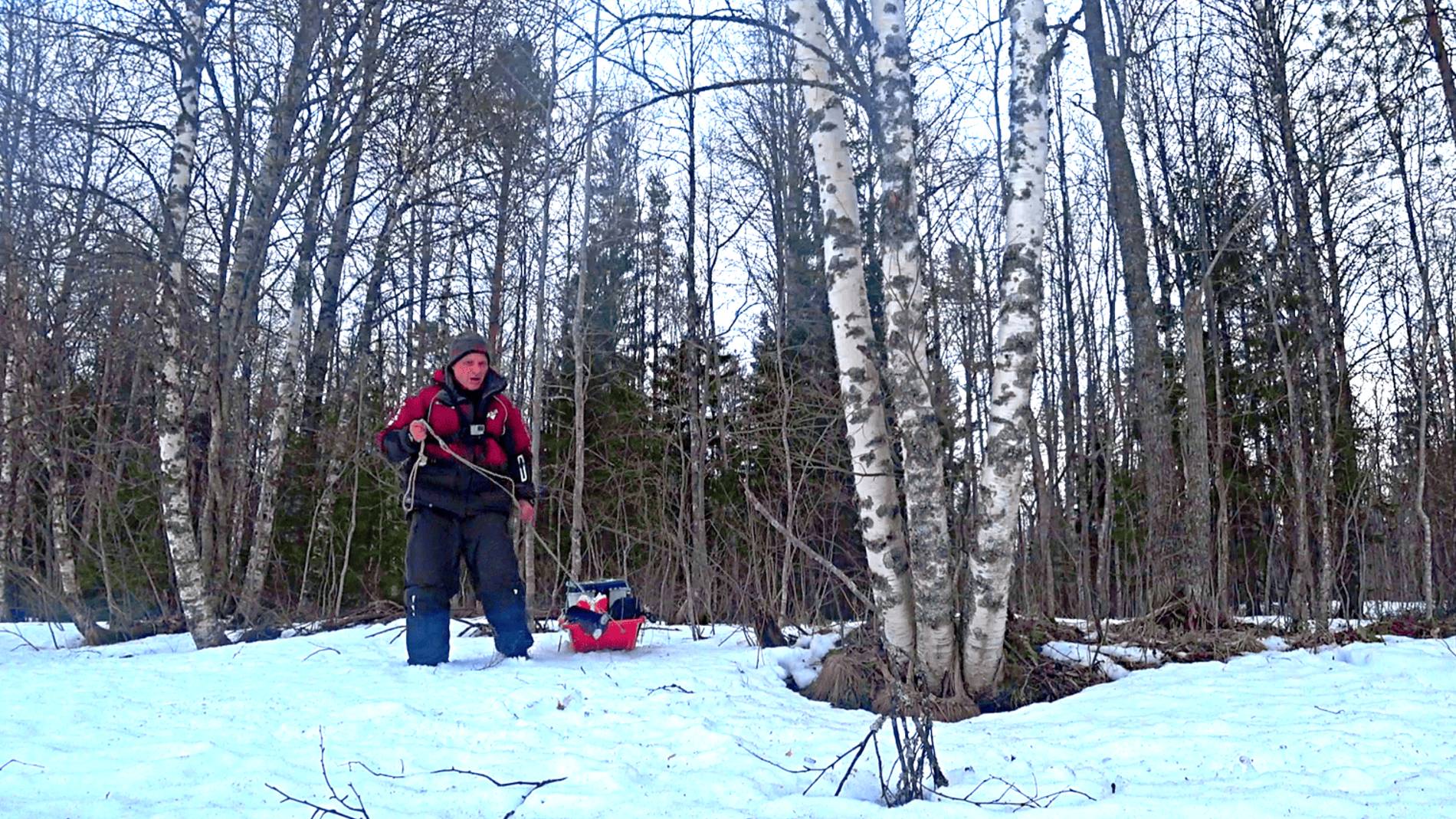 Рыбак зашёл в лес нашёл озеро такого не ожидал! Рыбалка в апреле 2025. Поймал рыбу сразу приготовил смотреть онлайн