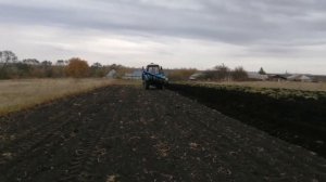 Вспашка огородов трактором 1221.2 тропик с плугом пбс 5 м