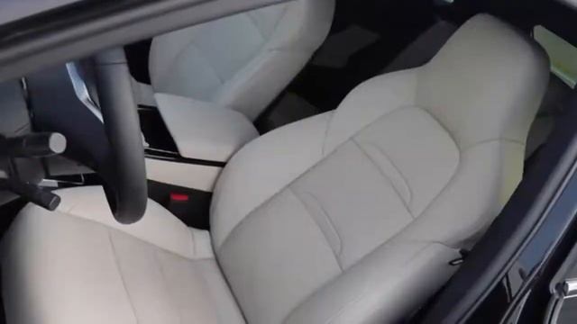 New 2022 Huawei Seres SF5 SUV revealed 550hp and Tesla like interior смотреть онлайн