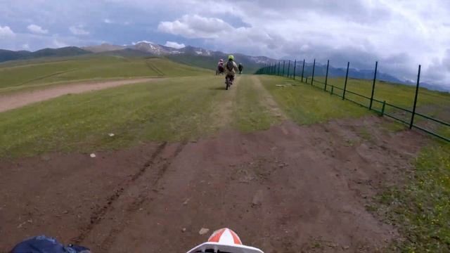 Урочище Батан - плато Ассы (18+). Спасибо IRun.moto & eMotion Bikes за настроение! 12.06.2024 смотреть онлайн
