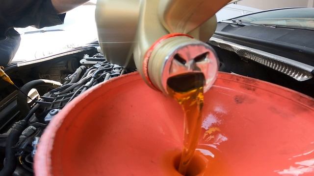 Volkswagen Passat'a hak ettiği yağı koyuyoruz‼️ смотреть онлайн