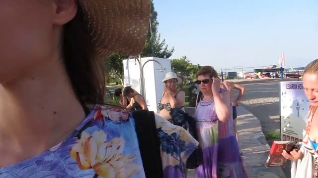 Квинс Парк Ле Жардин Турция 2015 Август смотреть онлайн