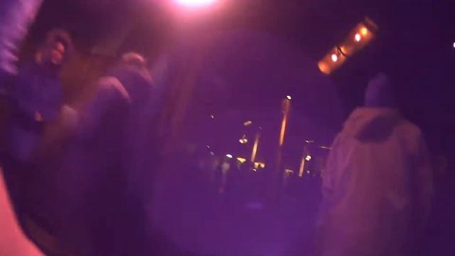 Bar Petak Бар Петък Петрович входит