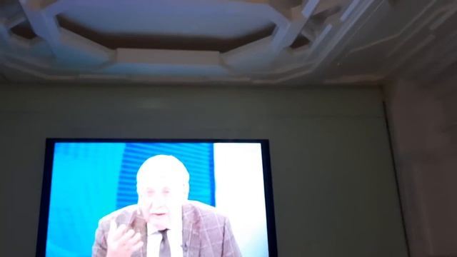 Крутой капсульный отель. смотреть онлайн