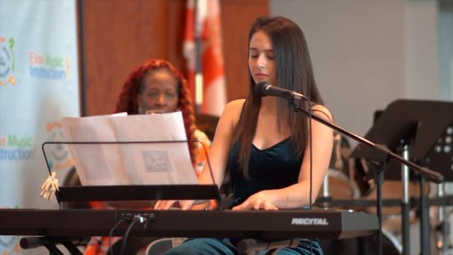 Nicole Apollonio смотреть онлайн