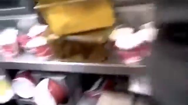 ПРОВЕРИЛИ ресторан KFC: Хваленая американская курочка ШОК смотреть онлайн