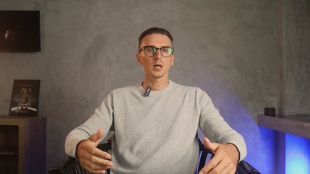 Как обесценивая других людей, мы лишаем себя развития. смотреть онлайн