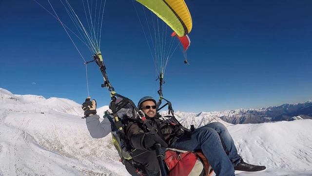 14012020 ParaTourYes Gudauri Paragliding полет гудаури بالمظلات، جورجيا بالمظلات