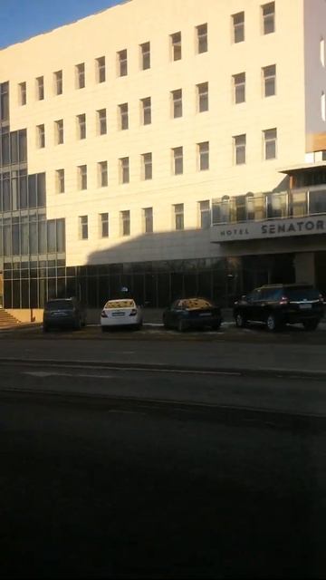 Проехали перекрёсток Бульвар Мира с Гоголя, отель Сенатор, на автобусе №49 маршрута в феврале 2022г смотреть онлайн