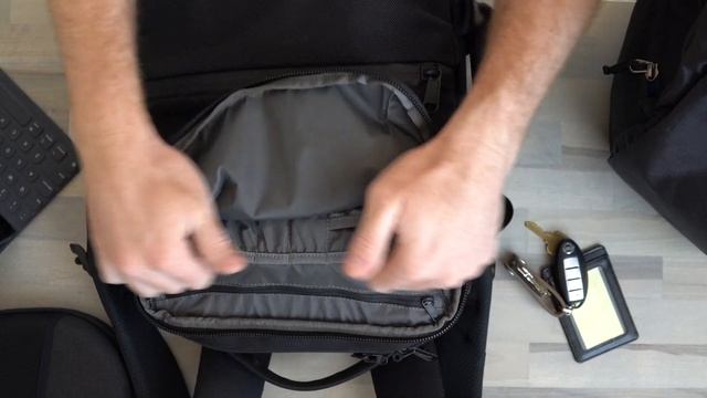 Thule Enroute Camera Backpack - Packing it out with my everyday carry смотреть онлайн