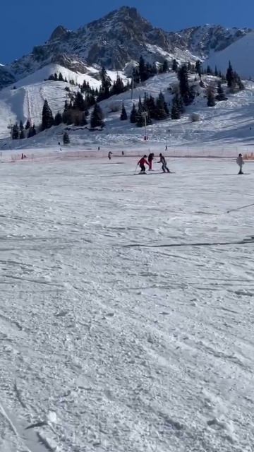 Ski resort Shymbulak. Almaty. Mountains. February. Алматы. Горнолыжный курорт Чимбулак. Наши горы смотреть онлайн