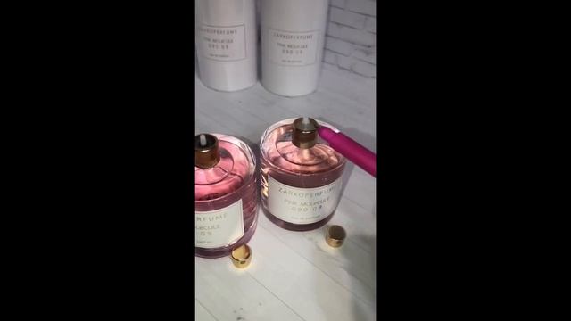 Разница оригинала и подделки Pink Molecule 009.