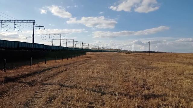 ТЭ33А-0193(тчэ-34 Кызылорда) с Нечётным грузовым поездом смотреть онлайн