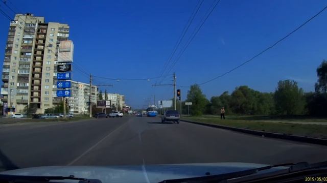 Чуть не наехал на пешеходов Сумы 3.05.2019 смотреть онлайн
