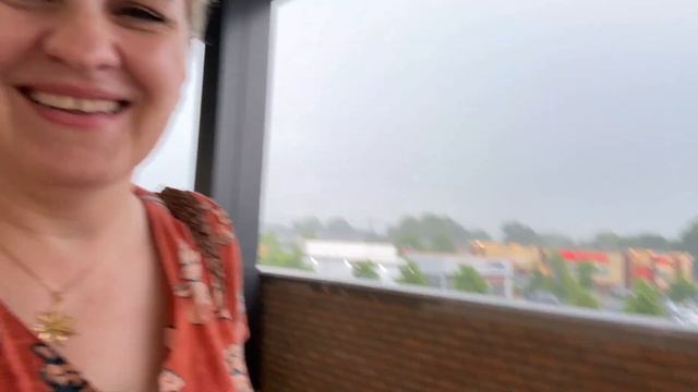 ВЕСЁЛЫЙ ШОППИНГ С МЕЛИСОЙ смотреть онлайн