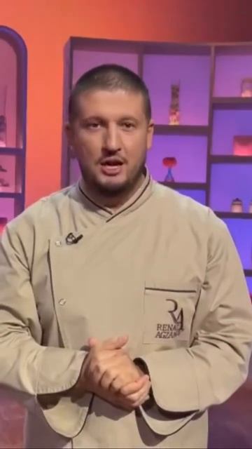 Поздравления сюрприз от Рената Агзамова Нонны #ренатагзамов #shortsyoutube #shorts #народныйкондите смотреть онлайн