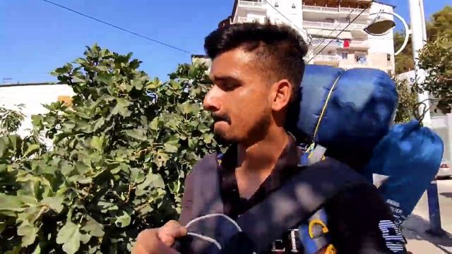 Best Hitchhiking Ever / ऐसा भी होता है Traveling में / Tirana Albania смотреть онлайн