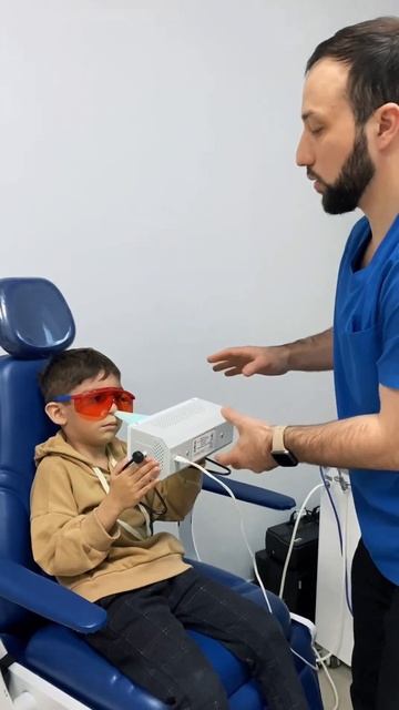 Крутая процедура УФО у крутого ЛОРа - Разакова Эльдара Мазумовича смотреть онлайн