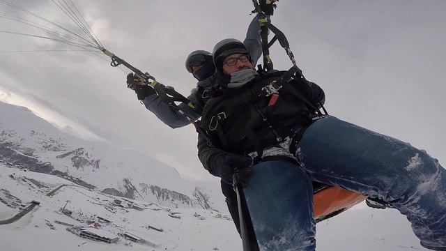 08022020 ParaTourYes gudauri paragliding полет гудаури بالمظلات، جورجيا بالمظلات смотреть онлайн