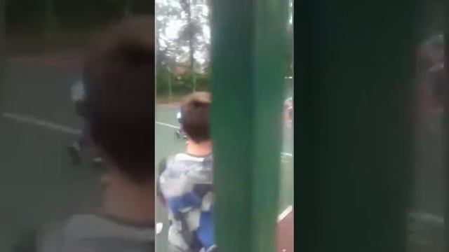 Жестокий,школьный футбол!