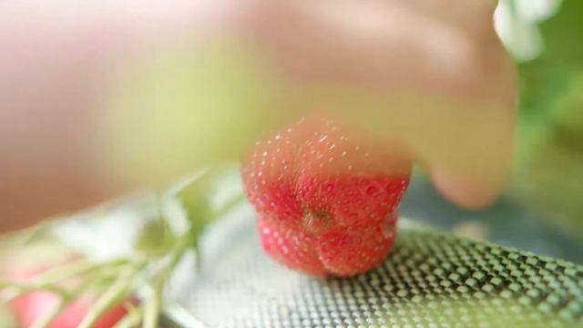 Co-op | Meet the Producer – British Strawberries смотреть онлайн