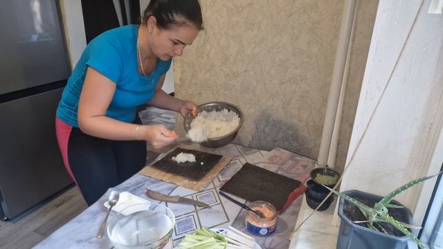 приготовили с Альбиной роллы смотреть онлайн