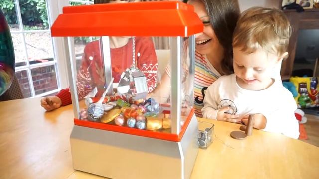 Candy Grabber Аппарат Для Вылавливания Конфет Mark and Leo Новогодние Конфеты смотреть онлайн