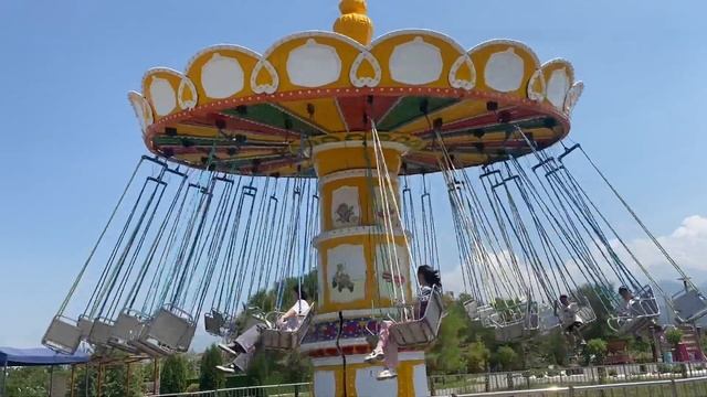 Alem Park in Almaty Территория. Семейный отдых 16.06.2024 год. смотреть онлайн