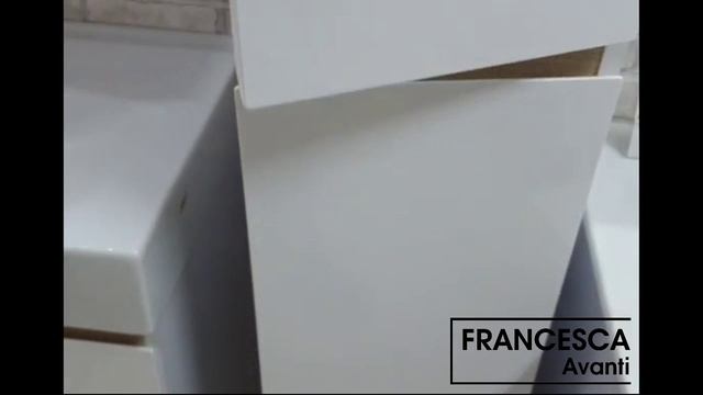 Шкаф-пенал Венеция Bianco 30 подвесной универсальный смотреть онлайн