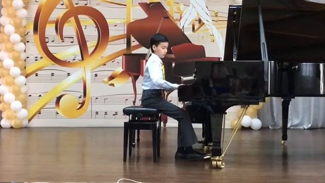 Temurbek Askarov - By the eternal flame - У вечного огня смотреть онлайн