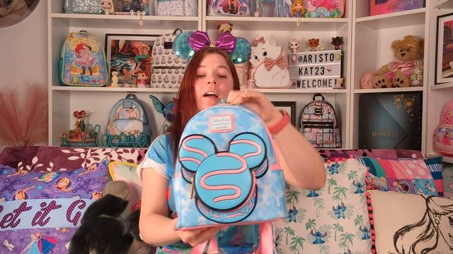 DISNEY LOUNGEFLY HAUL UNBOXING! Disney Eats Macaron/Minnie Mouse Hydrangea Blue Sequin Mini Backpac