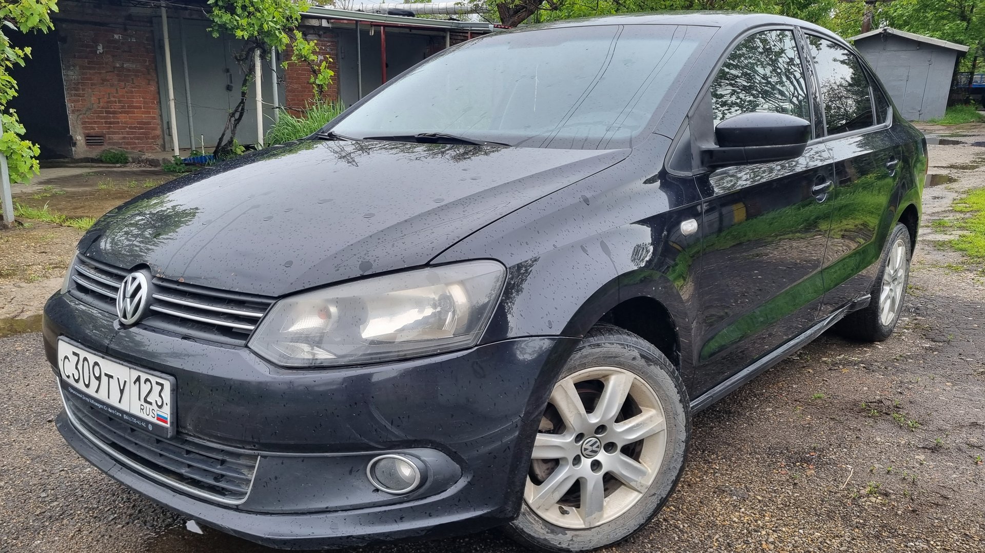 Volkswagen Polo 2011г. смотреть онлайн
