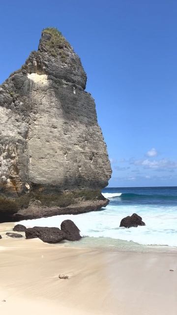 Остров Nusa Penida Diamond Beach смотреть онлайн