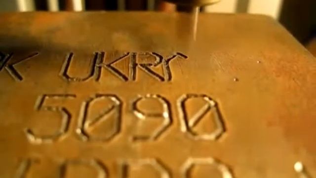 Глубокая маркировка металла ударно точечным маркиратором ADP смотреть онлайн