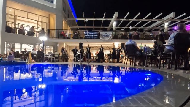 Греческий вечер в отеле Vantaris Palace. Greek evening in Hotel Vantaris Palace. смотреть онлайн