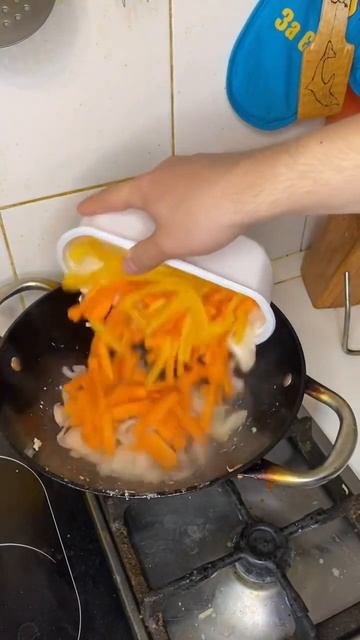 Соба с курицей и овощами #готовка #cooking смотреть онлайн