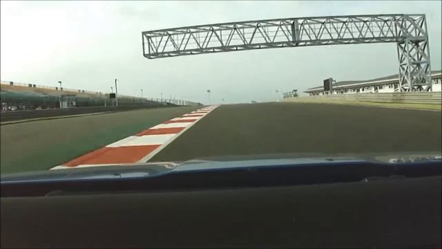 NASA 15 Aug Track Day Akshay's Jetta TDI DSG vs Prithwi's Laura VRS смотреть онлайн