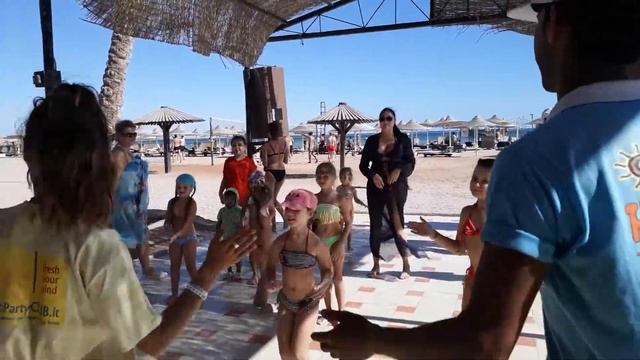 CALIMENIO на пляже Regency Plaza Aqua Park & Spa 5* смотреть онлайн