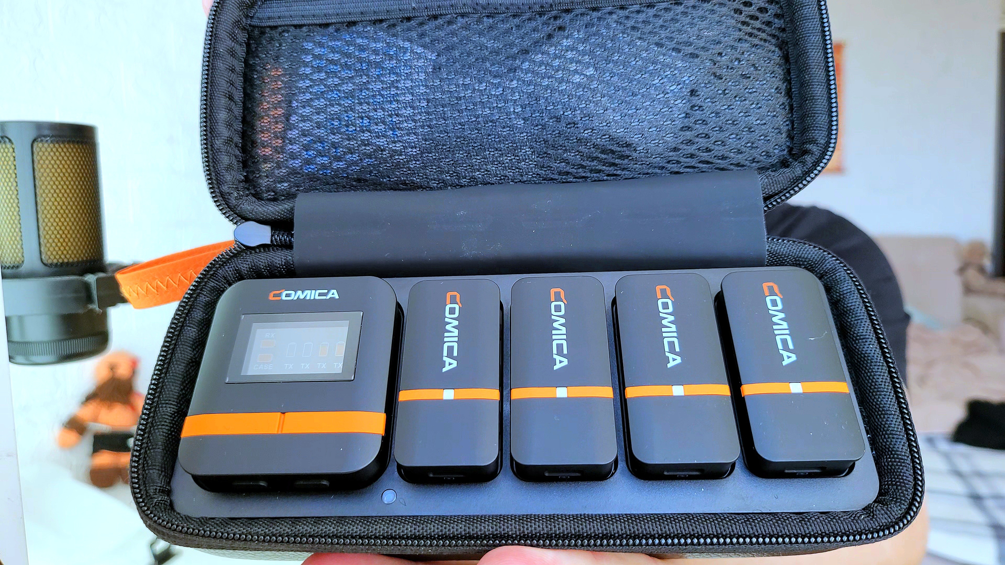 COMICA VIMO Q - БЕСПРОВОДНОЙ МИКРОФОН НА 4 СПИКЕРА