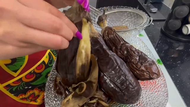 Шикарный рецепт из баклажанов(salata de vinete) Eggplant salad смотреть онлайн