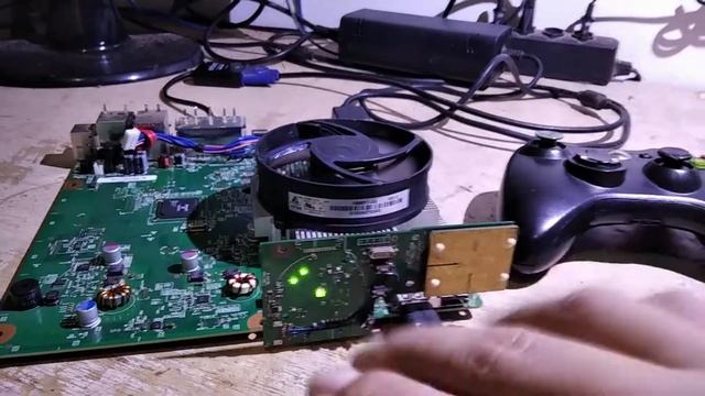 Xbox 360 com artefatos e travando смотреть онлайн